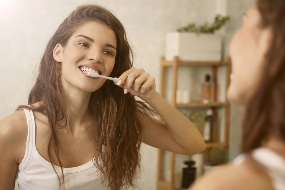 Mantenha a Gengivite Afastada com uma Boa Higienização Mantenha a Gengivite Afastada com uma Boa Higienização
