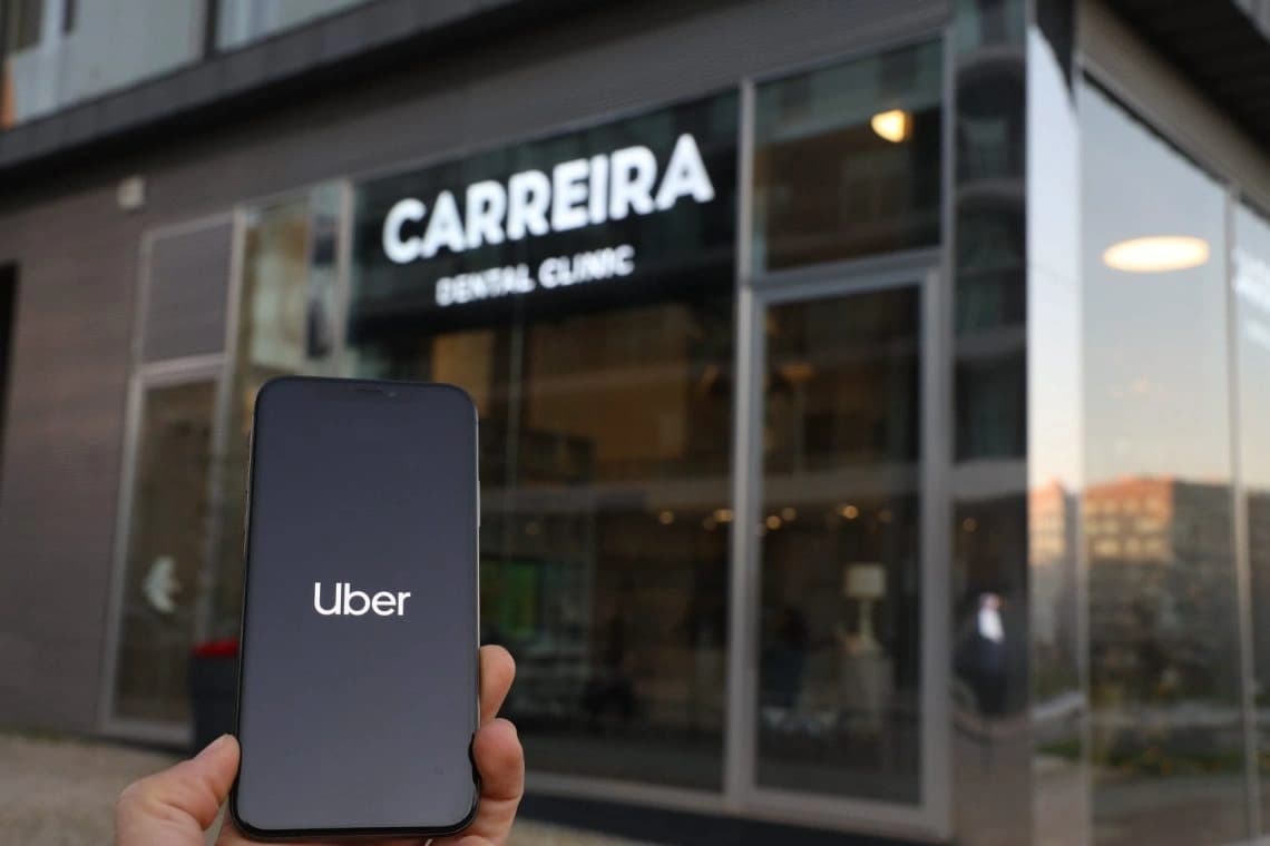 Consulta na Carreira Dental Clinic? Nós chamamos um Uber para si! Consulta na Carreira Dental Clinic? Nós chamamos um Uber para si!
